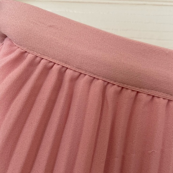 Babaton Jude Skirt in Pink - Picture 3 of 8